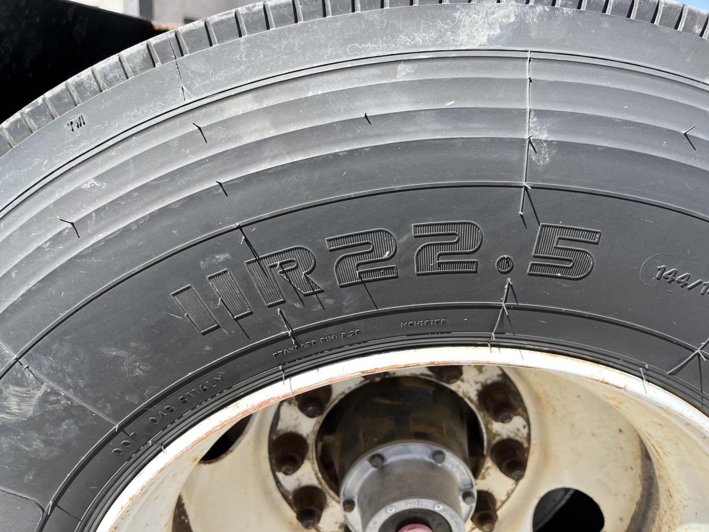 ./imagenes/INVOICE/2019/18031/LOWBOY WITZCO CHALLENGER TRAILER RG-50 (7).JPG